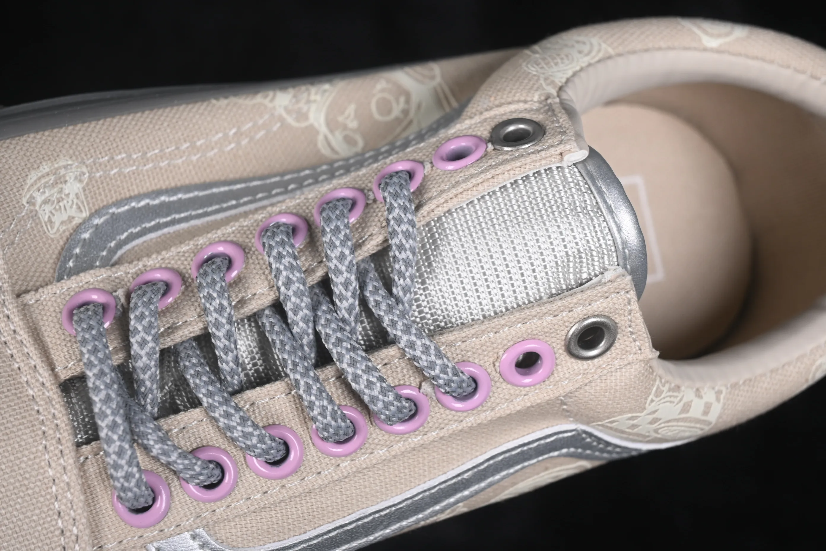 All categories Vans Vans series Vans Low Vans low-top Vans Authentic Vans limited low-top casual skateboard shoes VN000EGAQ3F